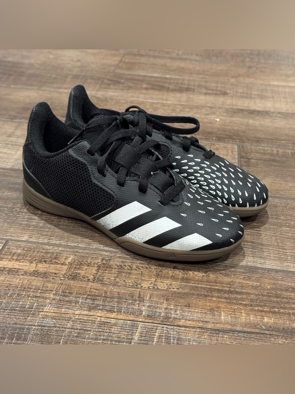 Adidas Predator Freak .4 Sala Indoor Soccer Shoes FY0630 Youth Unisex Kid Sz 1.5